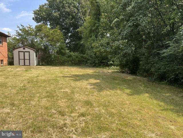 6803 LOUISE LANE