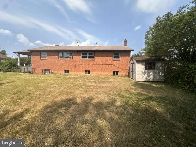 6803 LOUISE LANE
