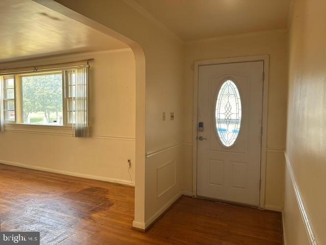 6803 LOUISE LANE