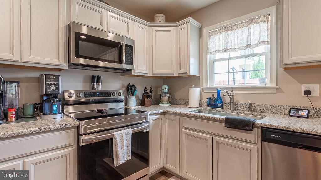 FAIRVIEW - Residential