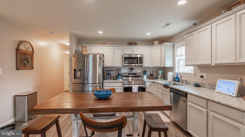 FAIRVIEW - Residential