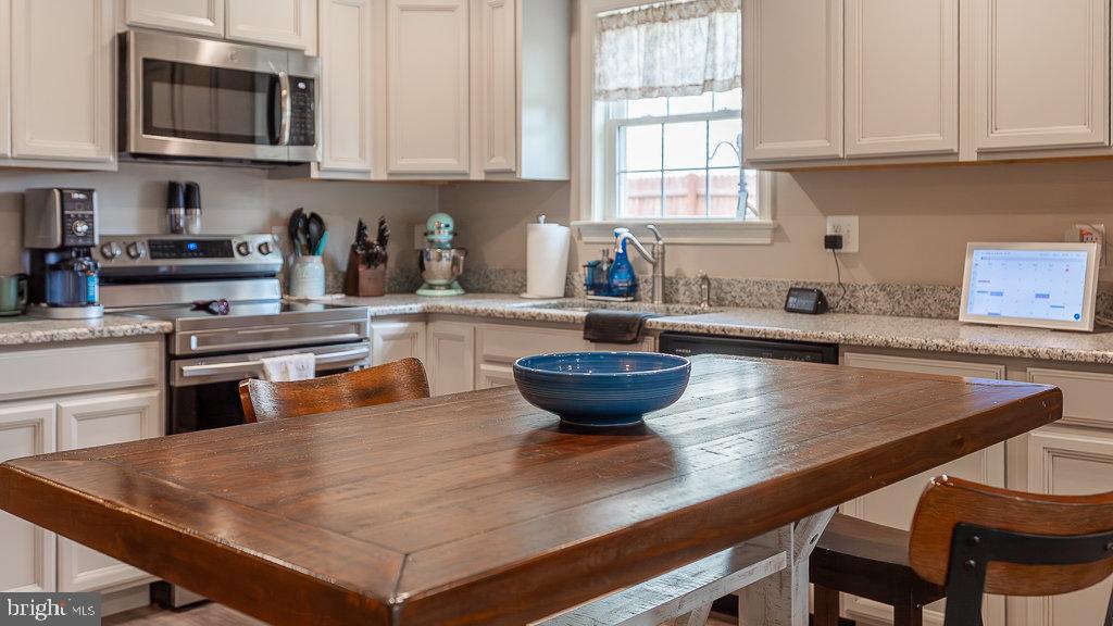 FAIRVIEW - Residential