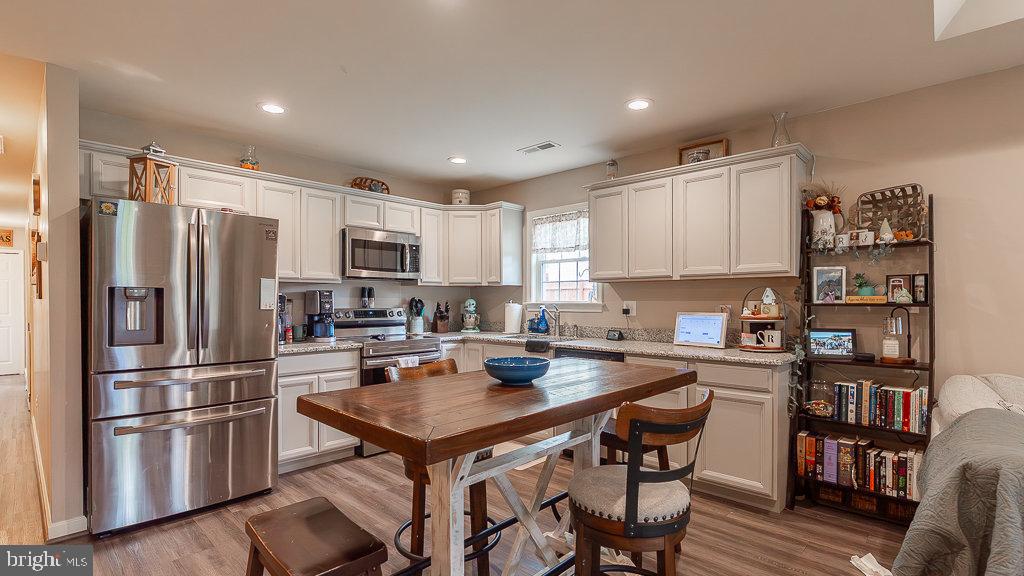 FAIRVIEW - Residential