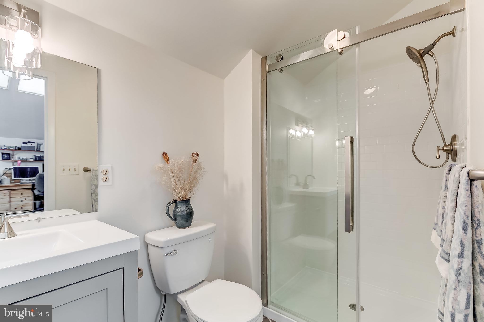 NORTH ROLAND PARK - Residential