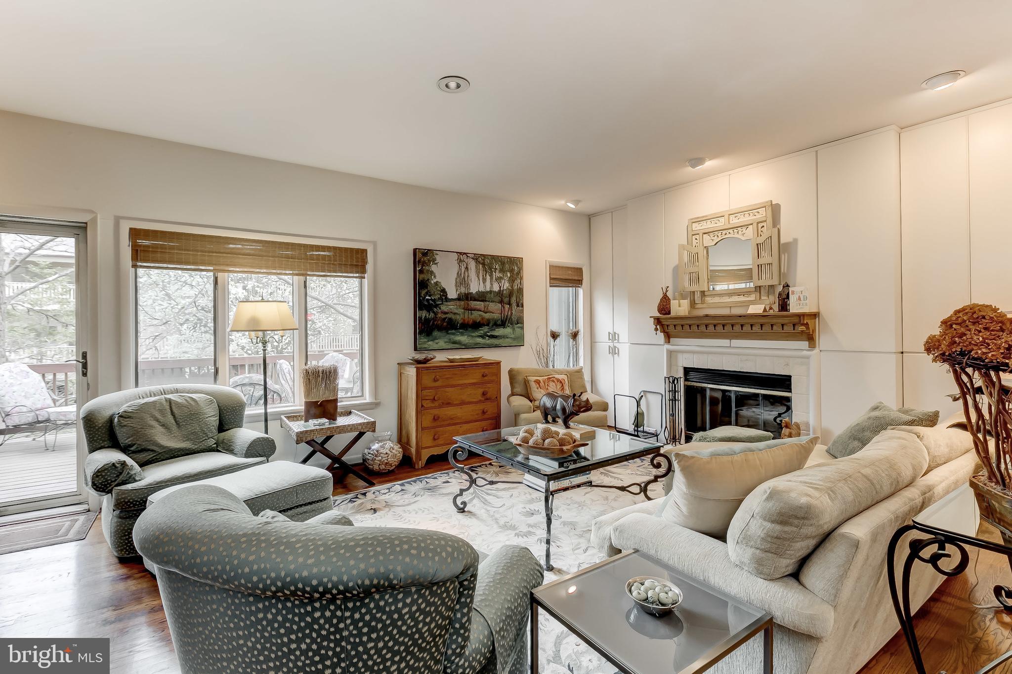 NORTH ROLAND PARK - Residential