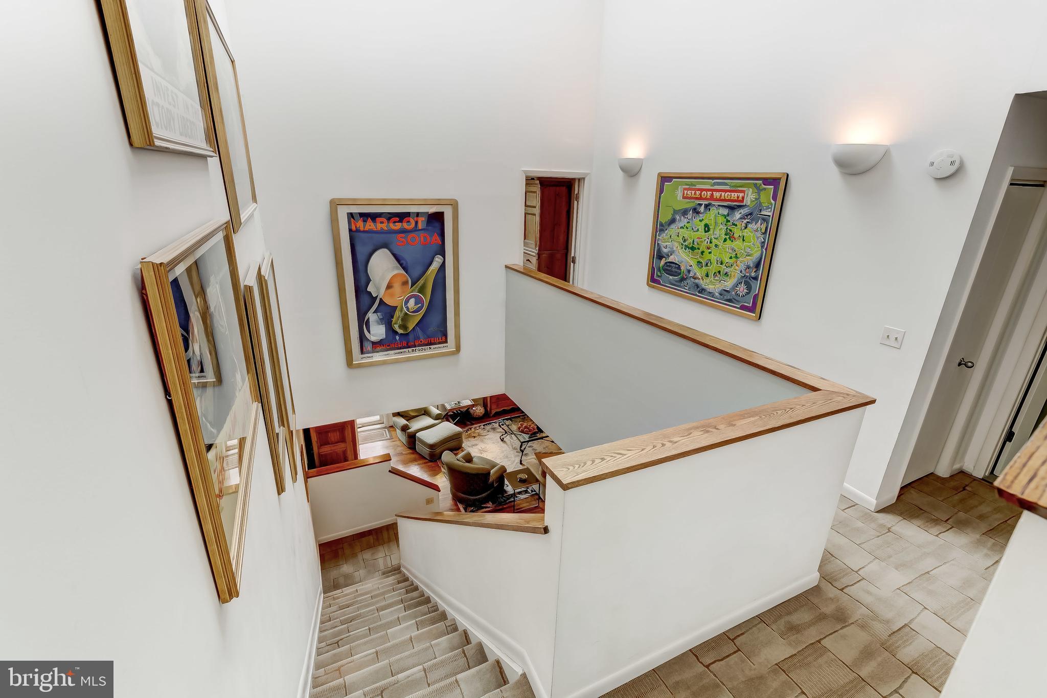 NORTH ROLAND PARK - Residential