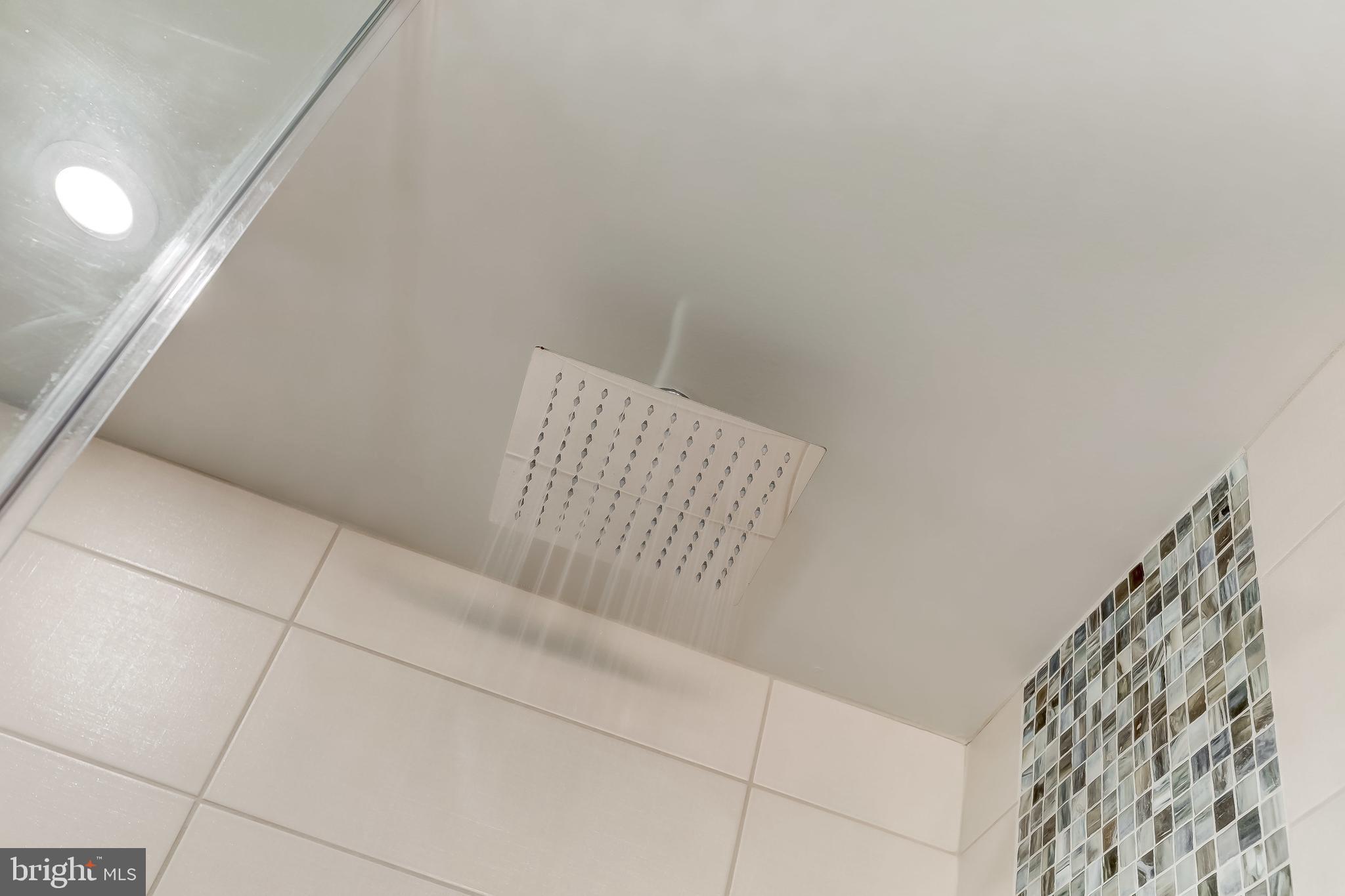 NORTH ROLAND PARK - Residential