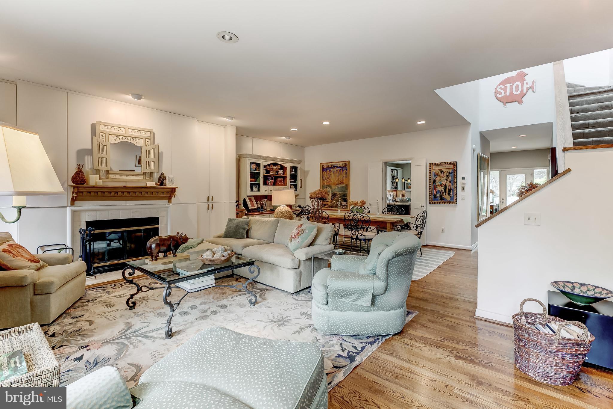 NORTH ROLAND PARK - Residential