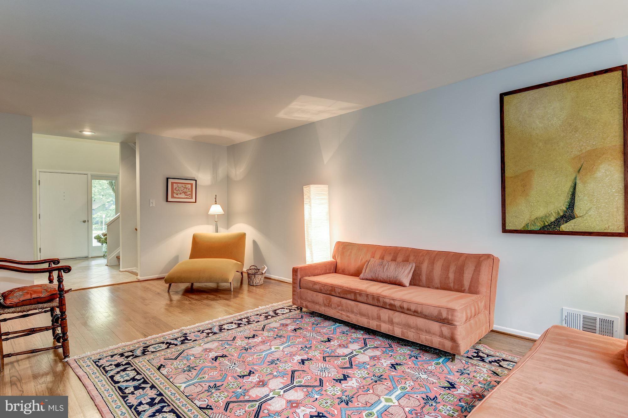 LAKE BRADDOCK - Residential