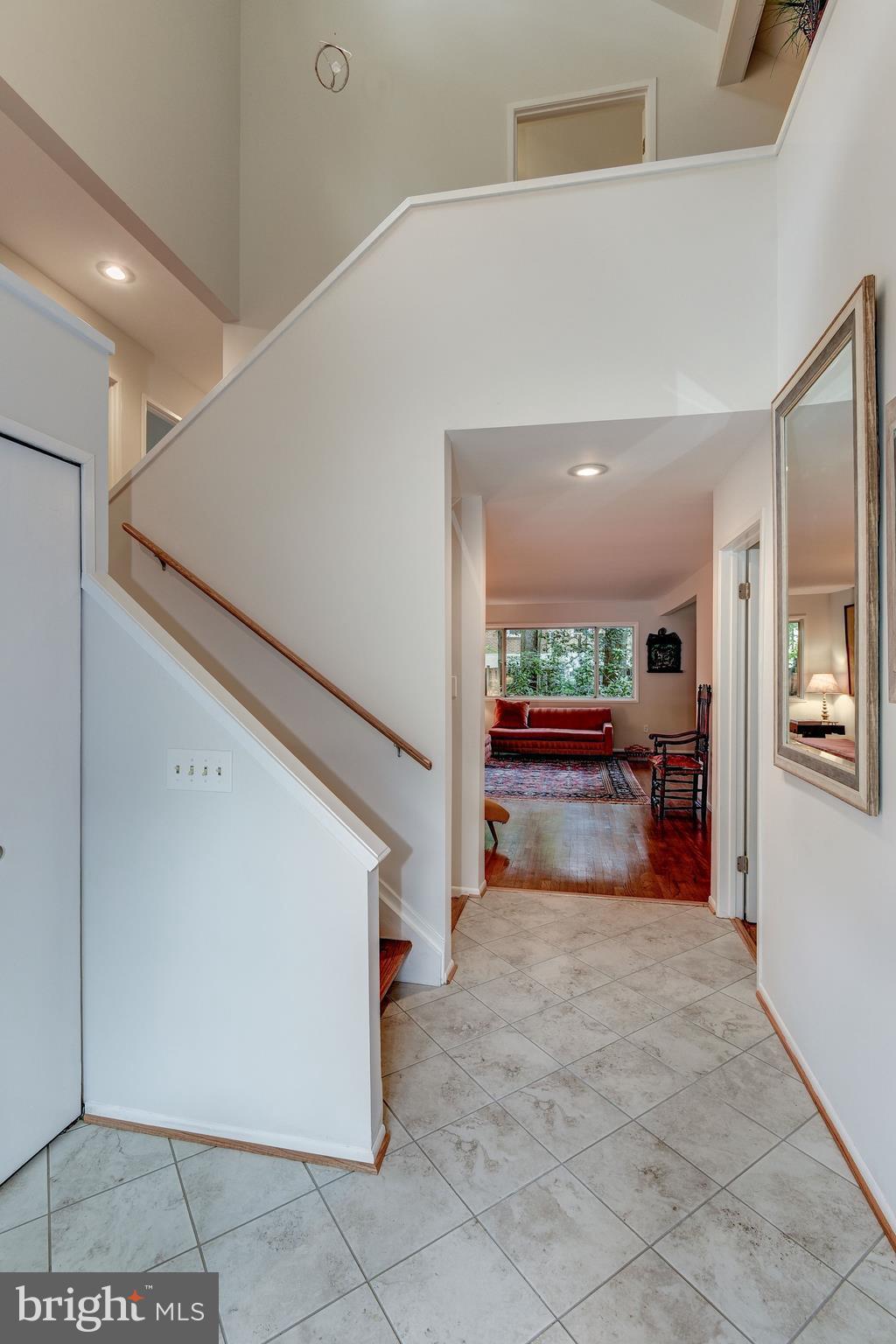 LAKE BRADDOCK - Residential