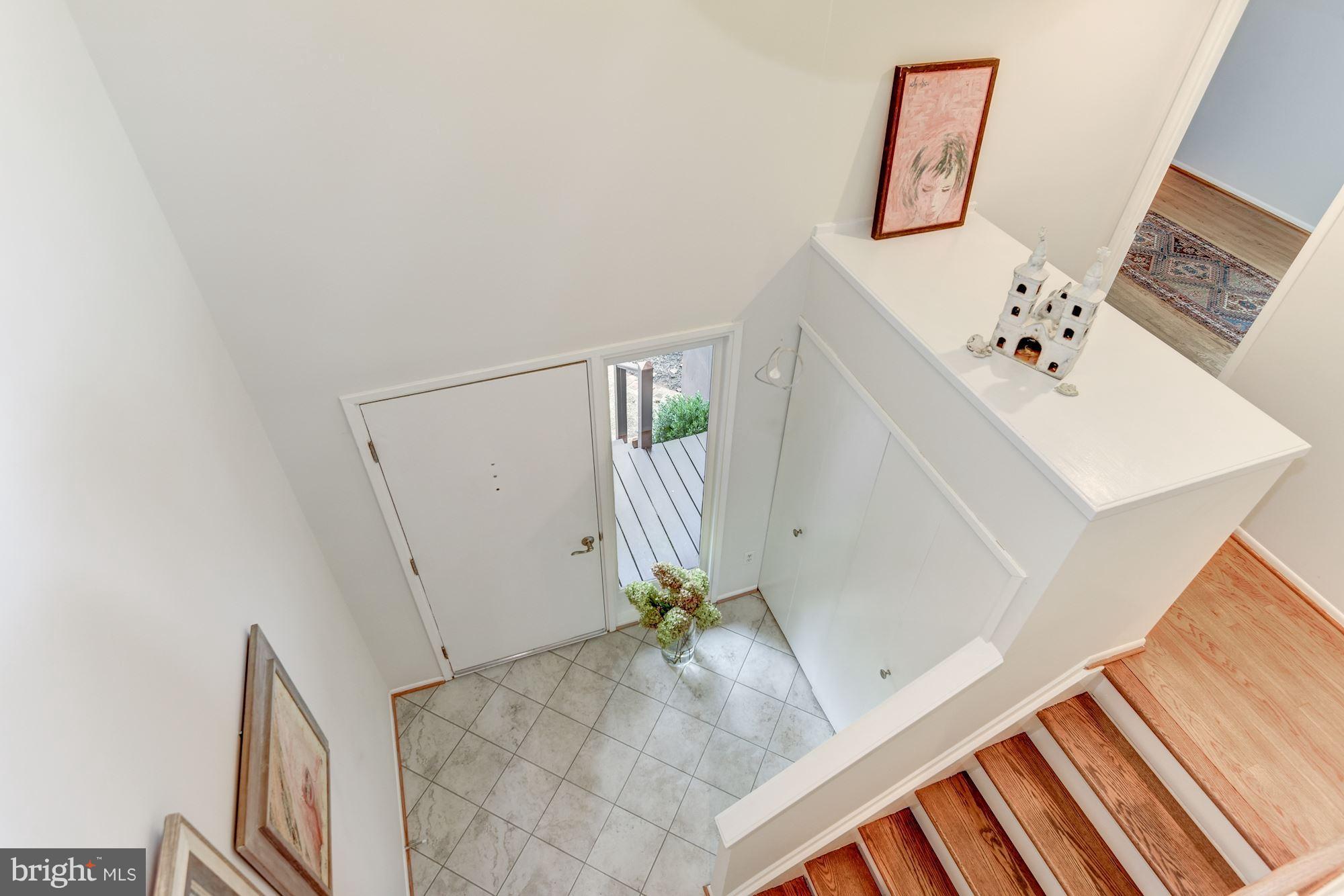 LAKE BRADDOCK - Residential