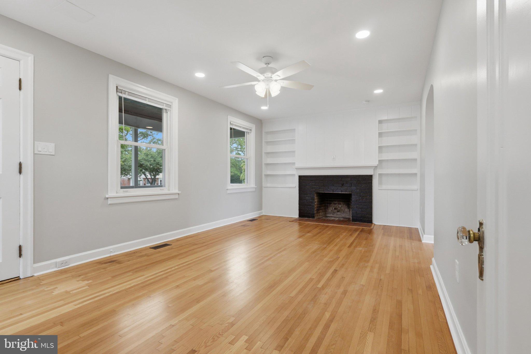 224 E IRVIN AVENUE