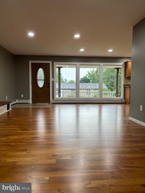 MOUNTAIN LAKE PARK - Residential