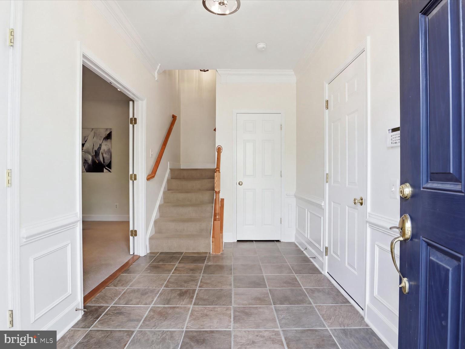 2409 HUNTINGTON PARK DRIVE