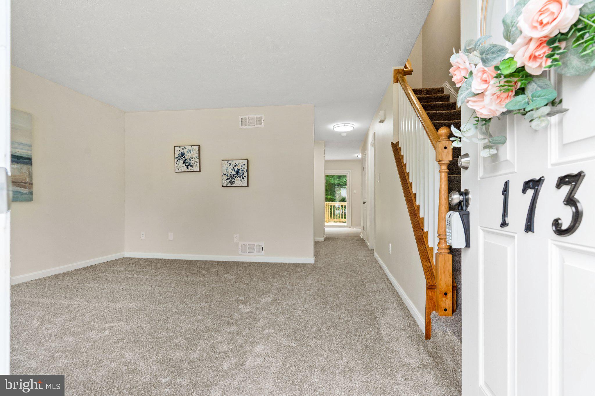 173 E VILLAGE ROAD