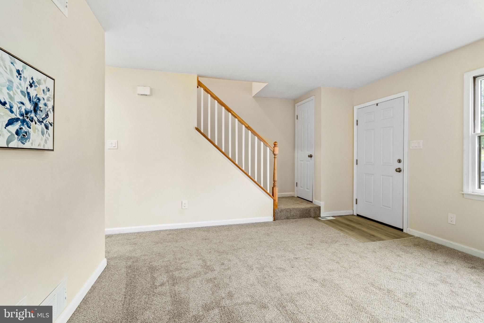 173 E VILLAGE ROAD
