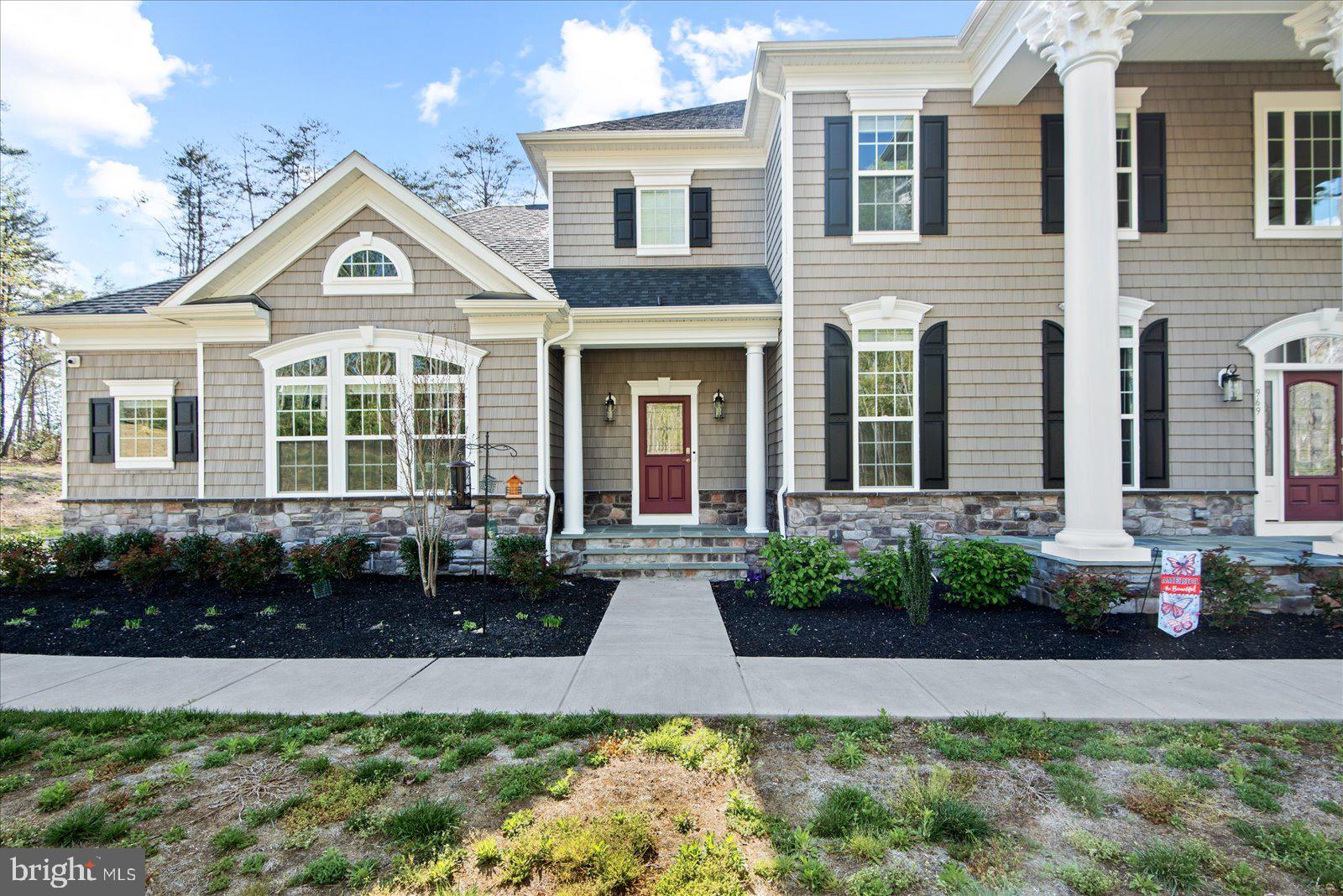 969 MOUNTAIN VIEW ROAD