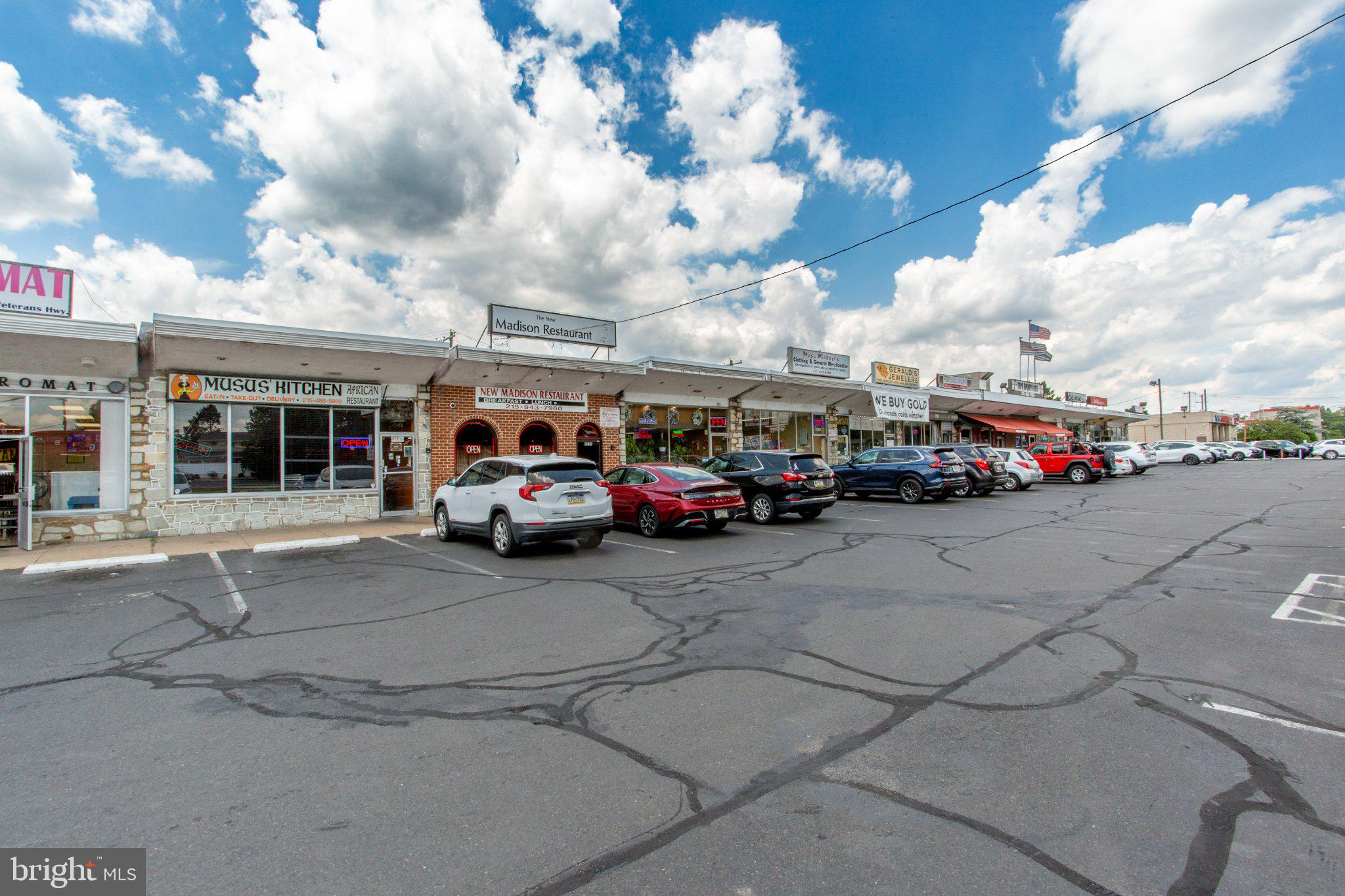 4015 VETERANS HIGHWAY