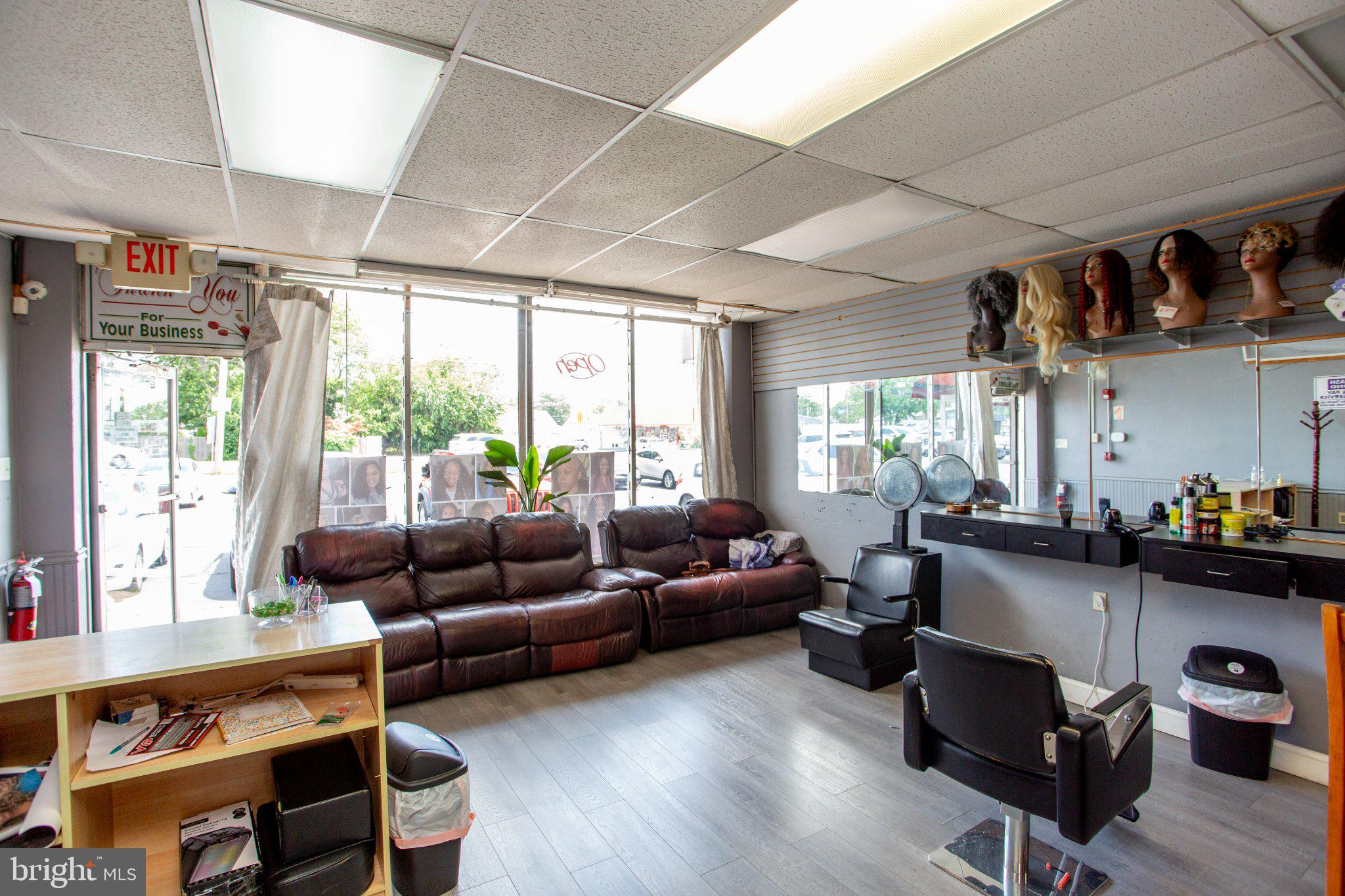 4015 VETERANS HIGHWAY