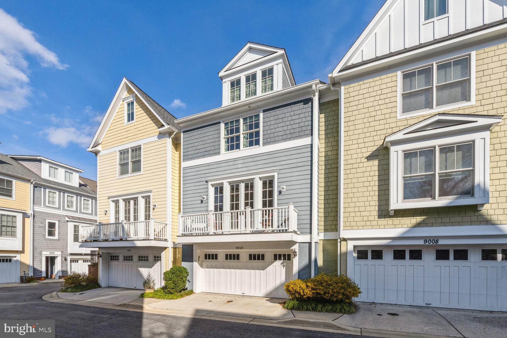 WOODSIDE - Residential