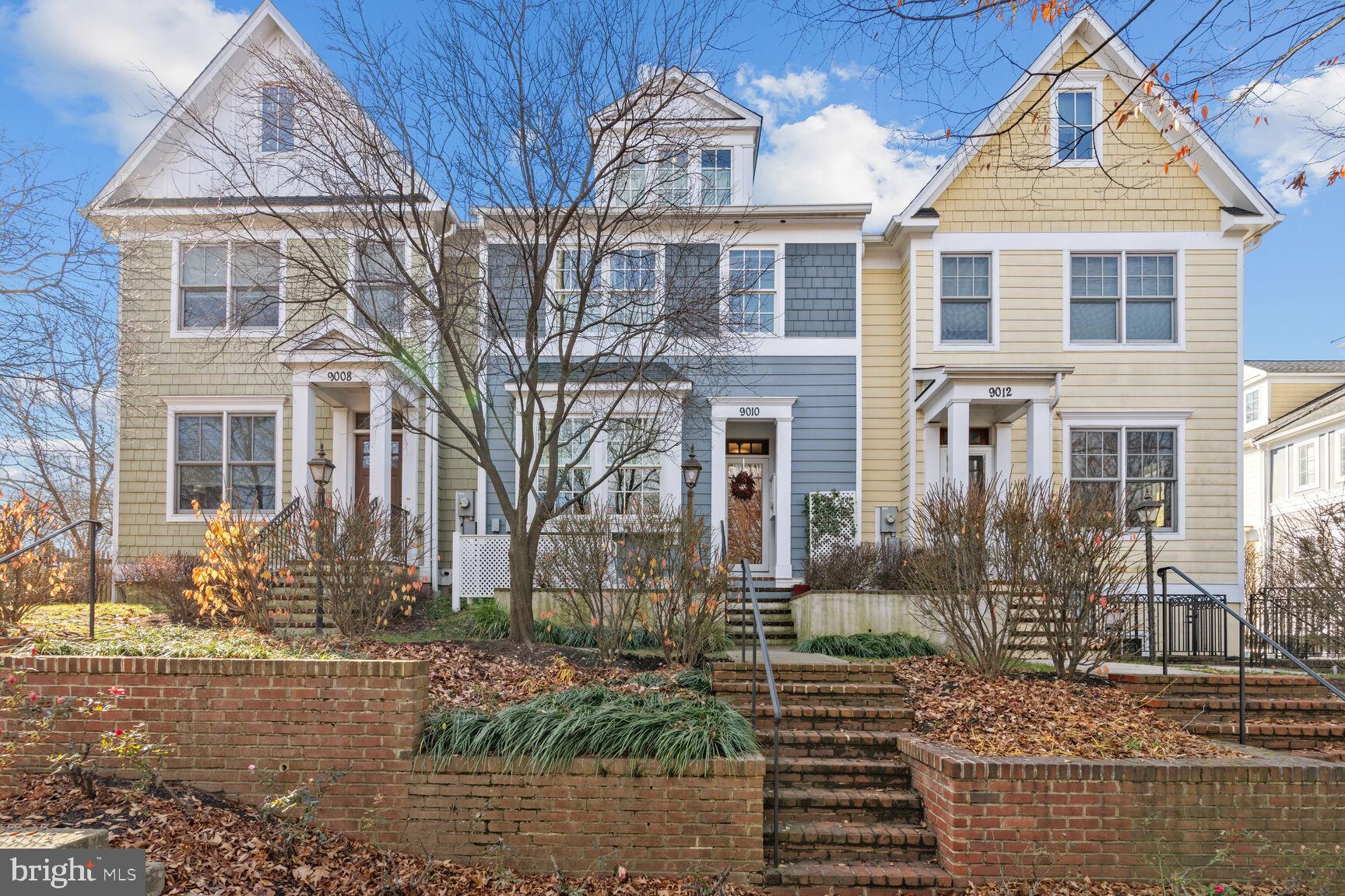 WOODSIDE - Residential