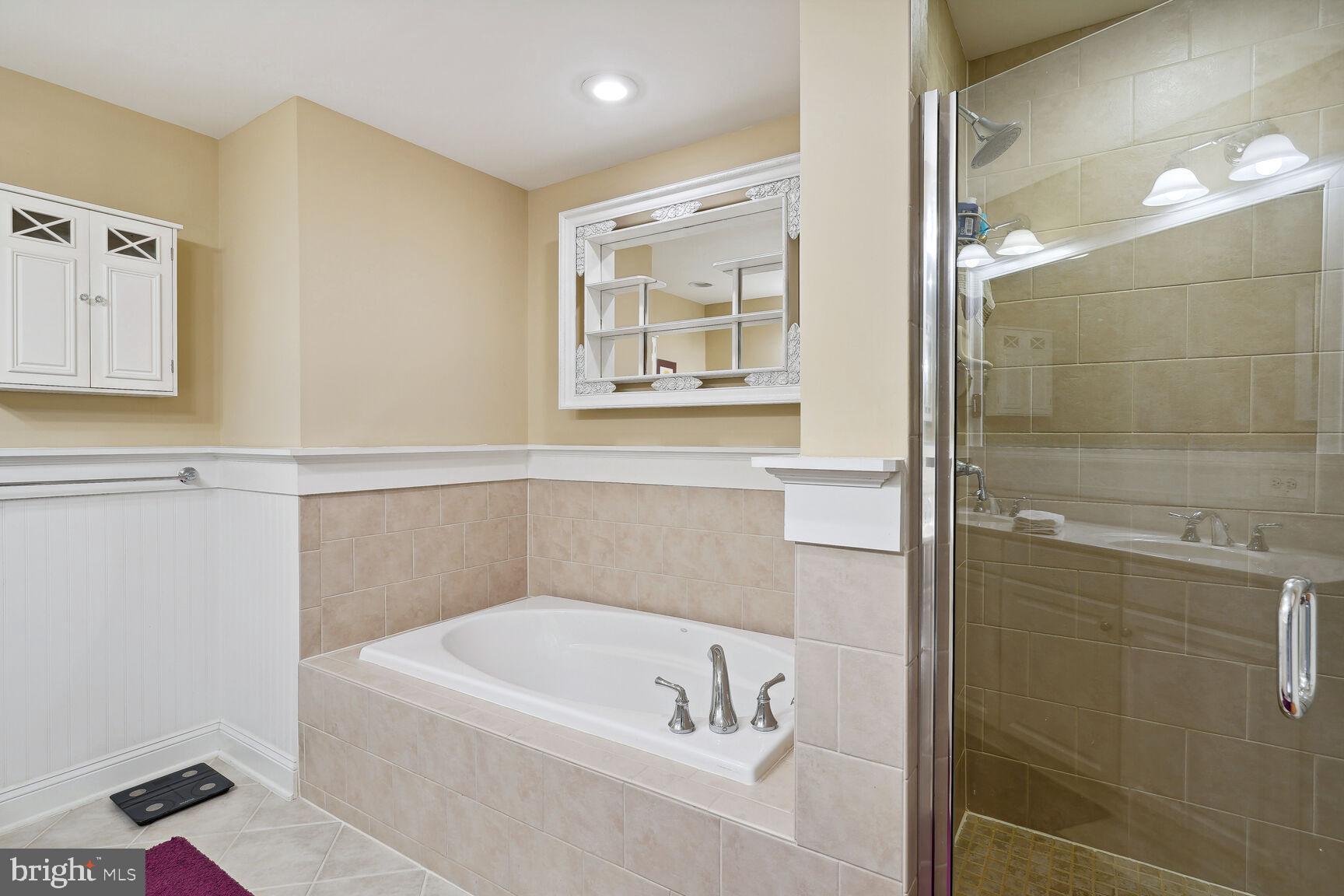 WOODSIDE - Residential