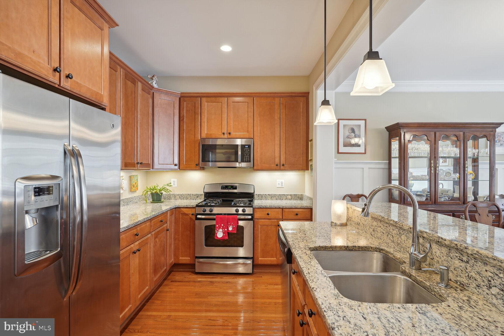 WOODSIDE - Residential