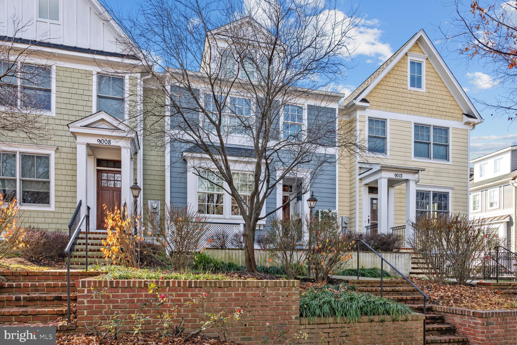 WOODSIDE - Residential