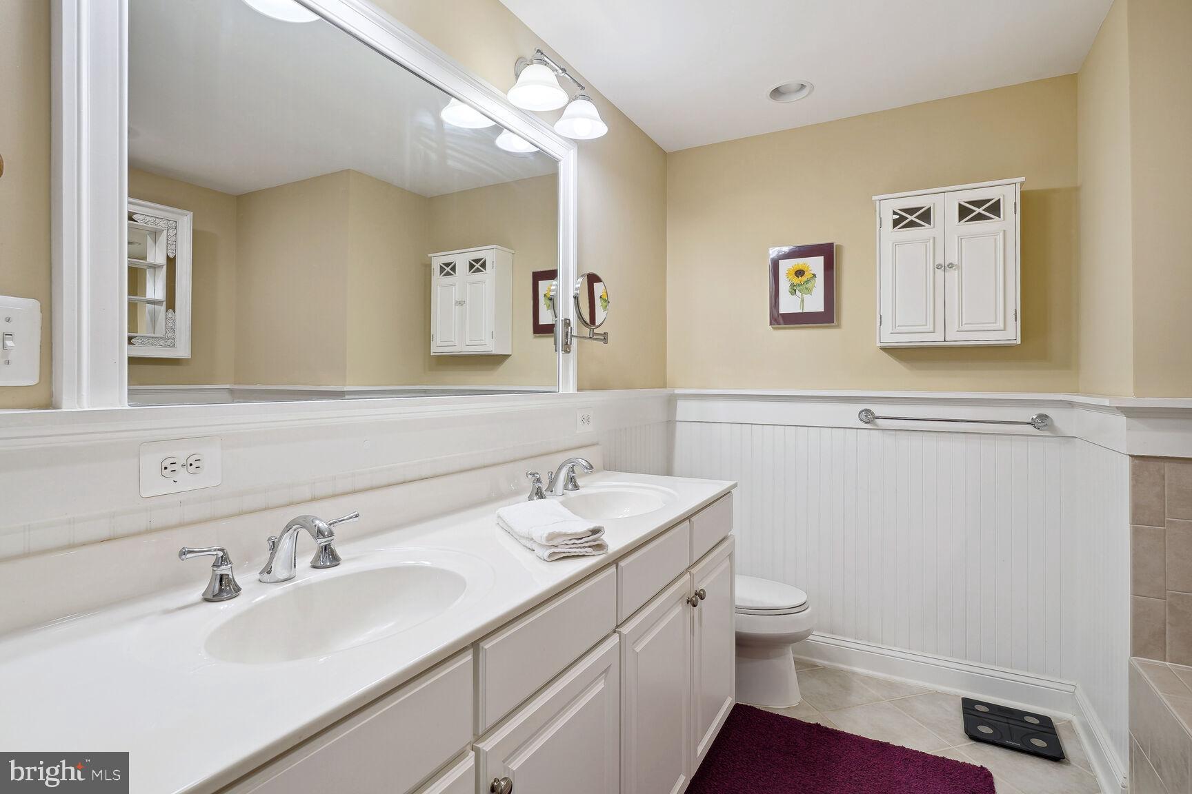 WOODSIDE - Residential