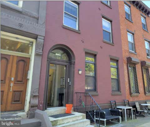 Townhouse For Rent - 1734 W Girard Avenue #1<br/> PHILADELPHIA, PA 19130