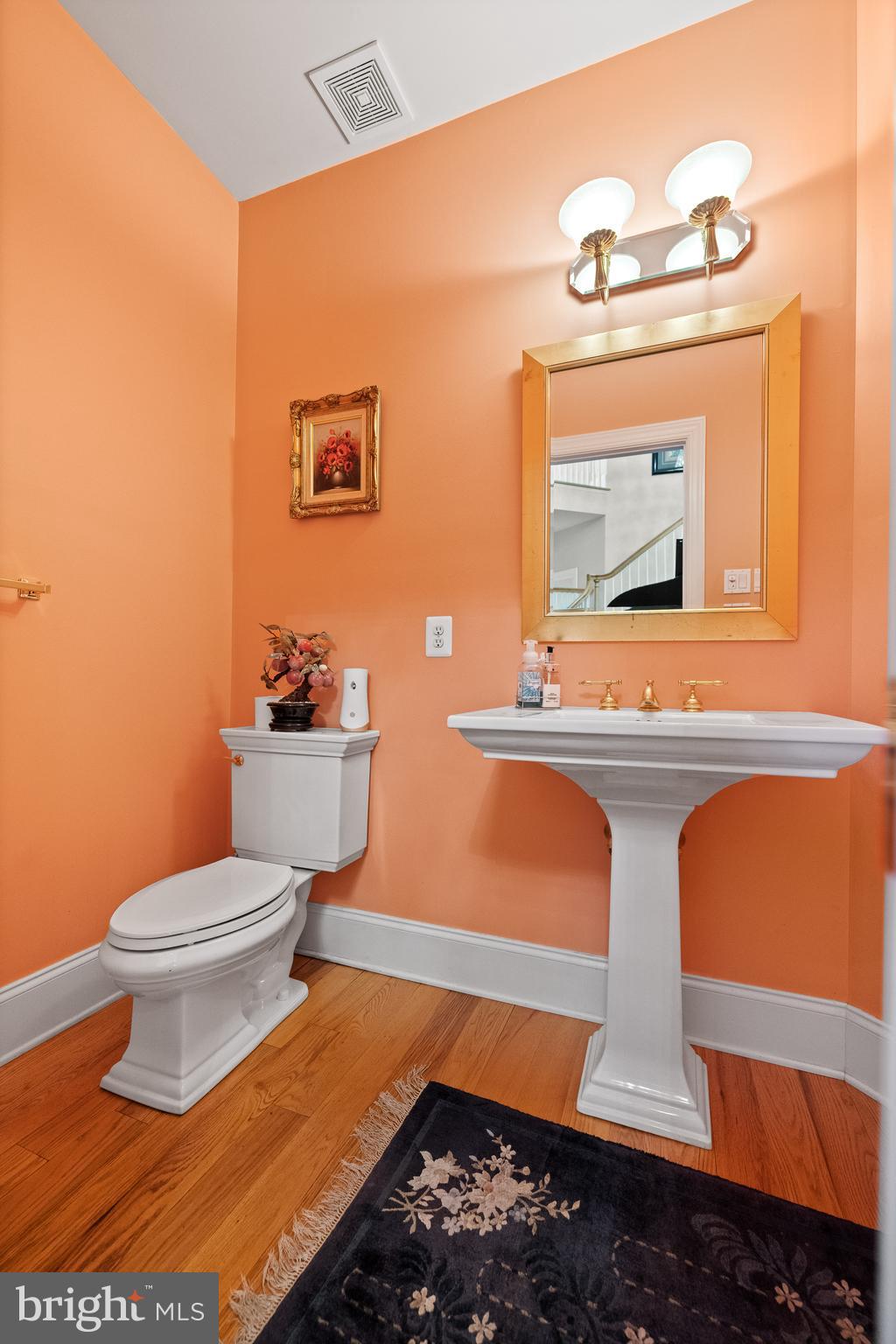 NORTHWOOD - Residential