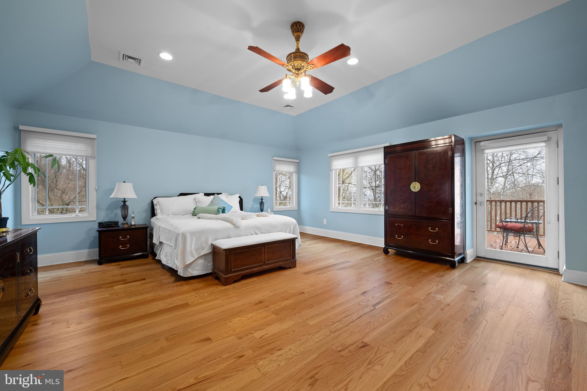 NORTHWOOD - Residential