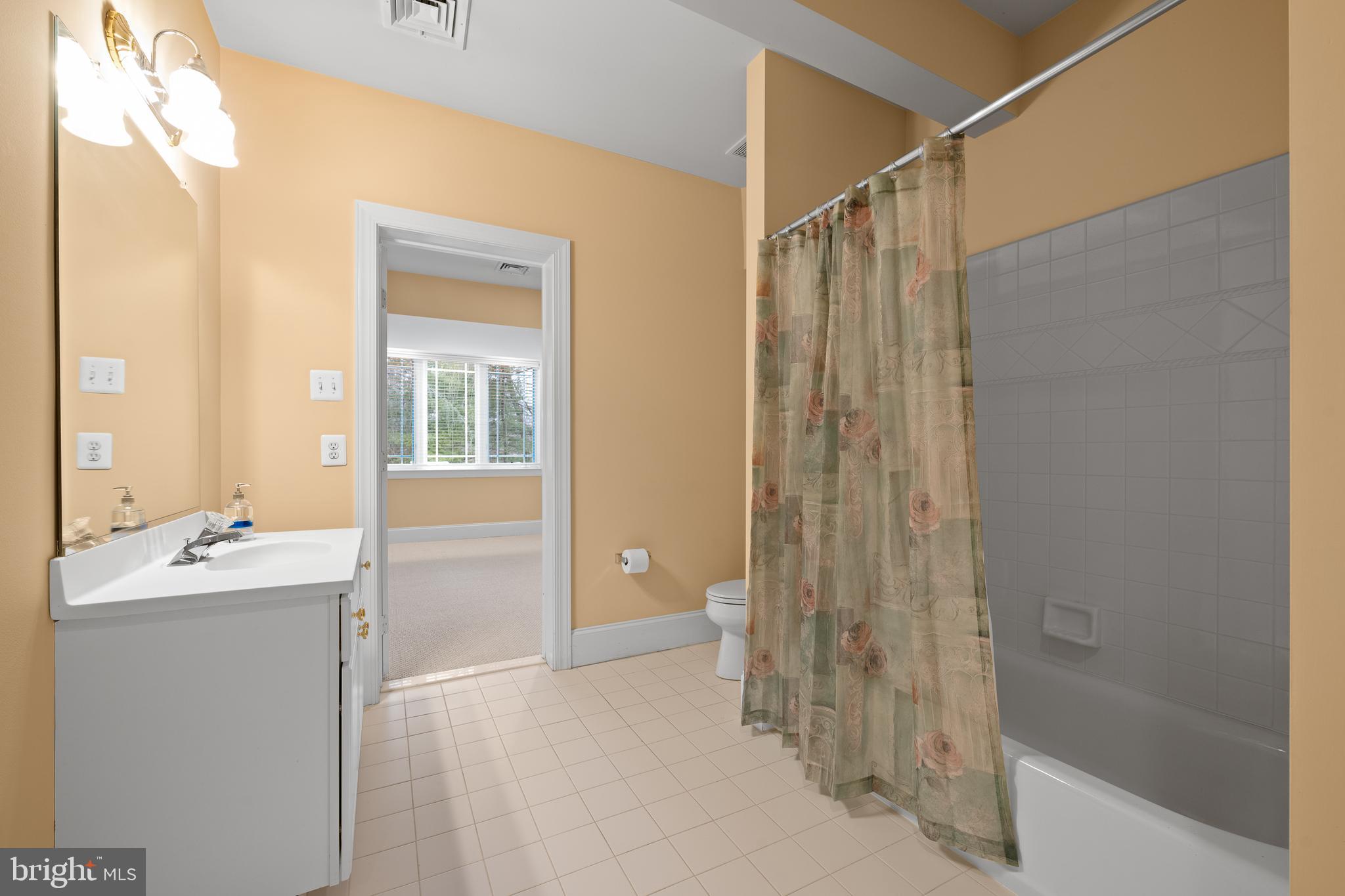 NORTHWOOD - Residential