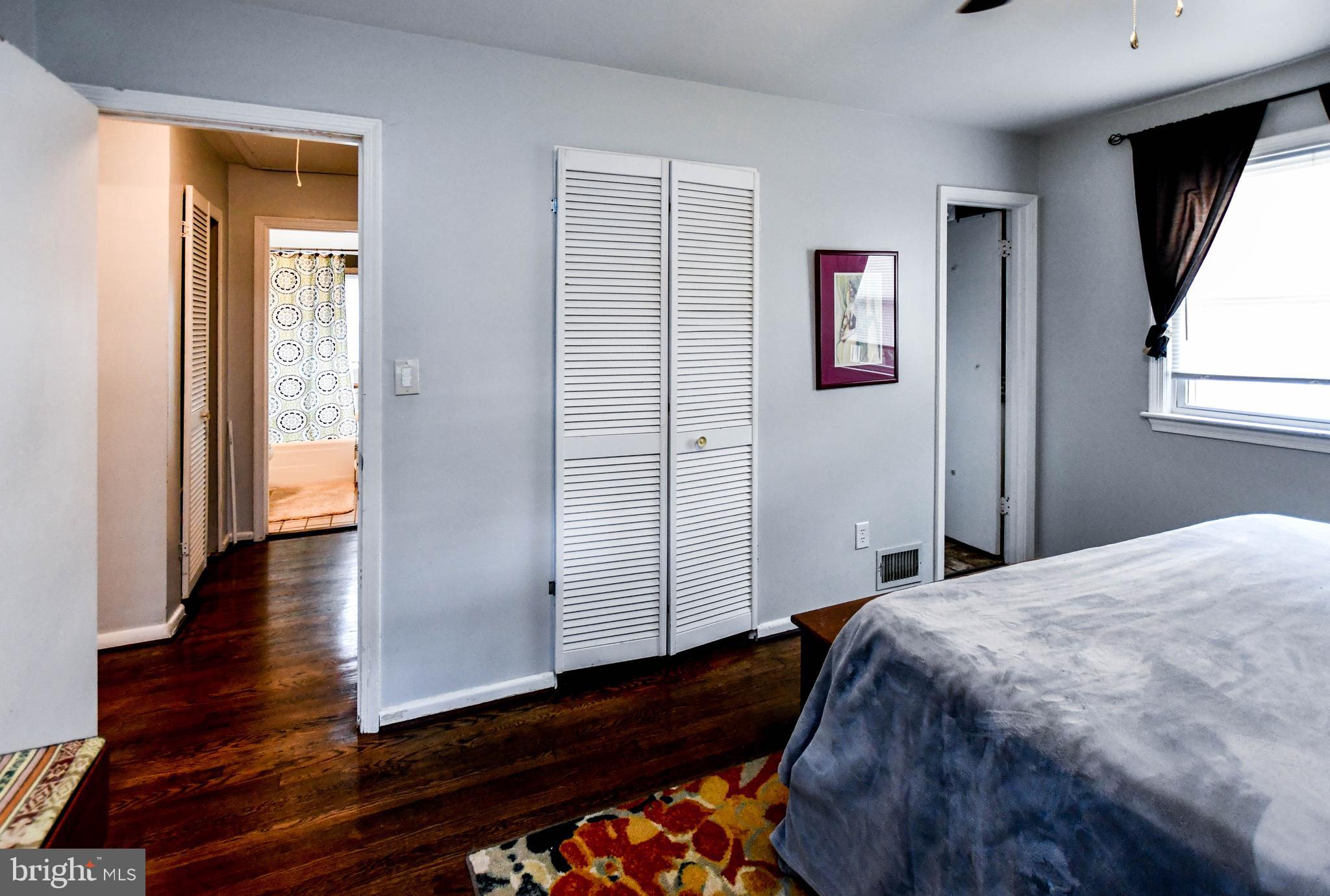 NEW CARROLLTON - Residential