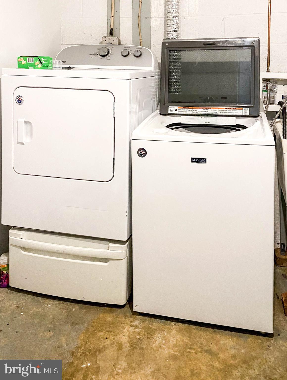 NEW CARROLLTON - Residential