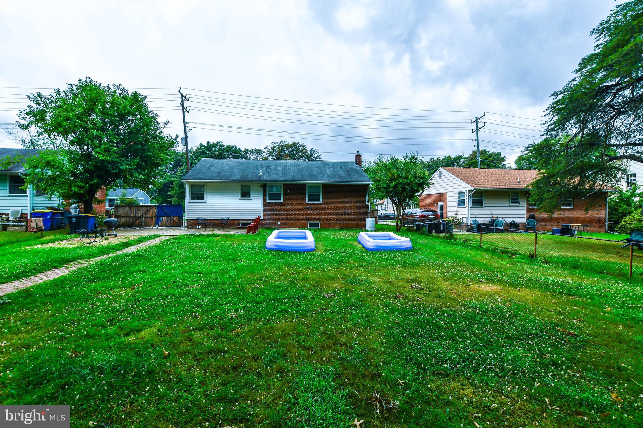 NEW CARROLLTON - Residential