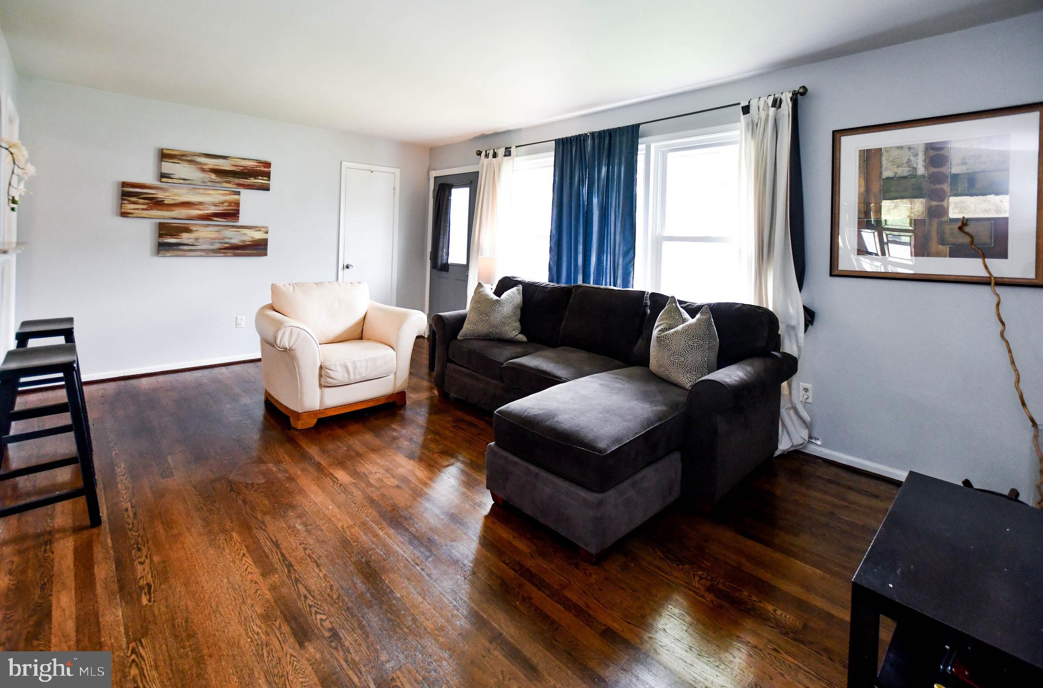 NEW CARROLLTON - Residential