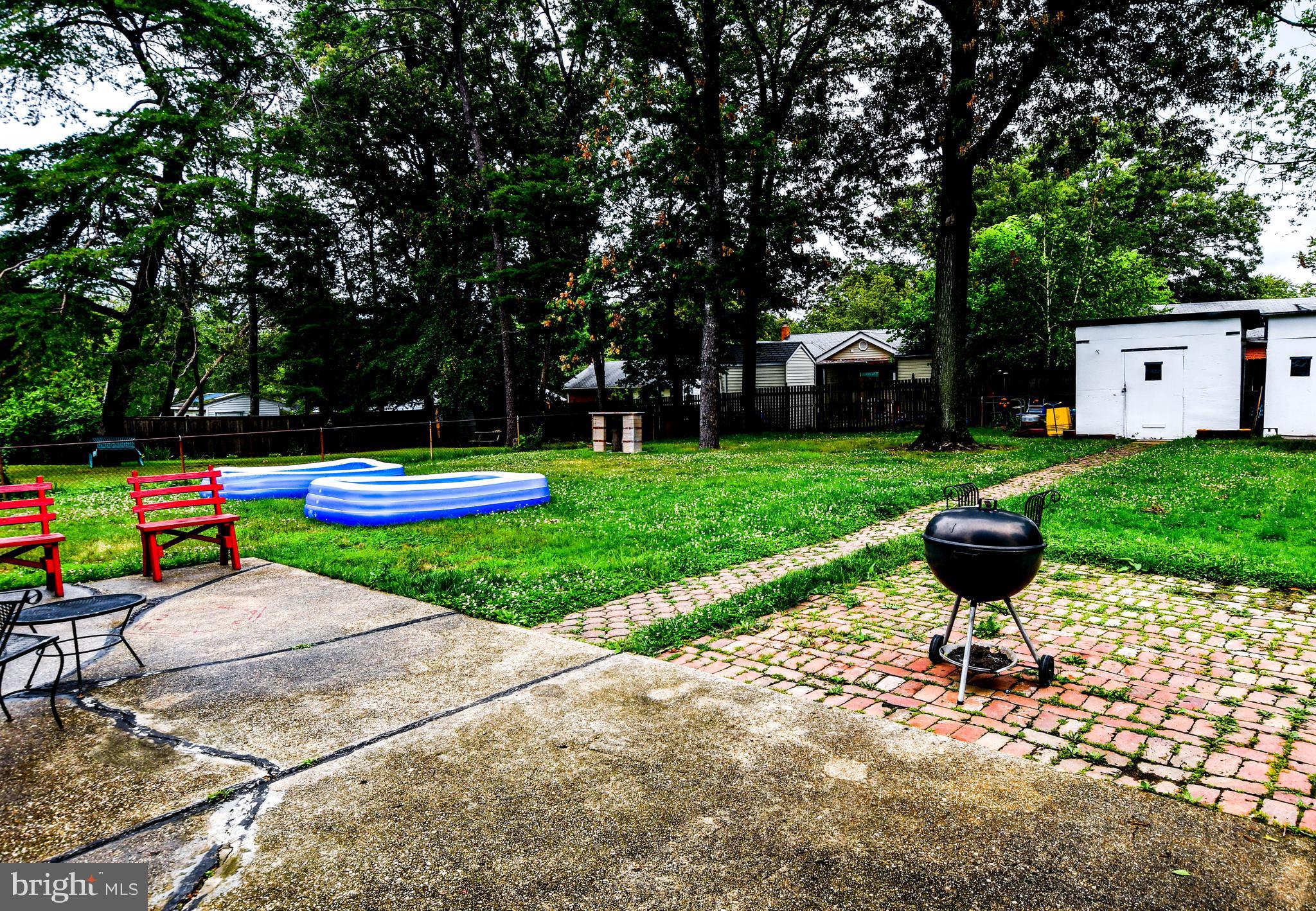 NEW CARROLLTON - Residential