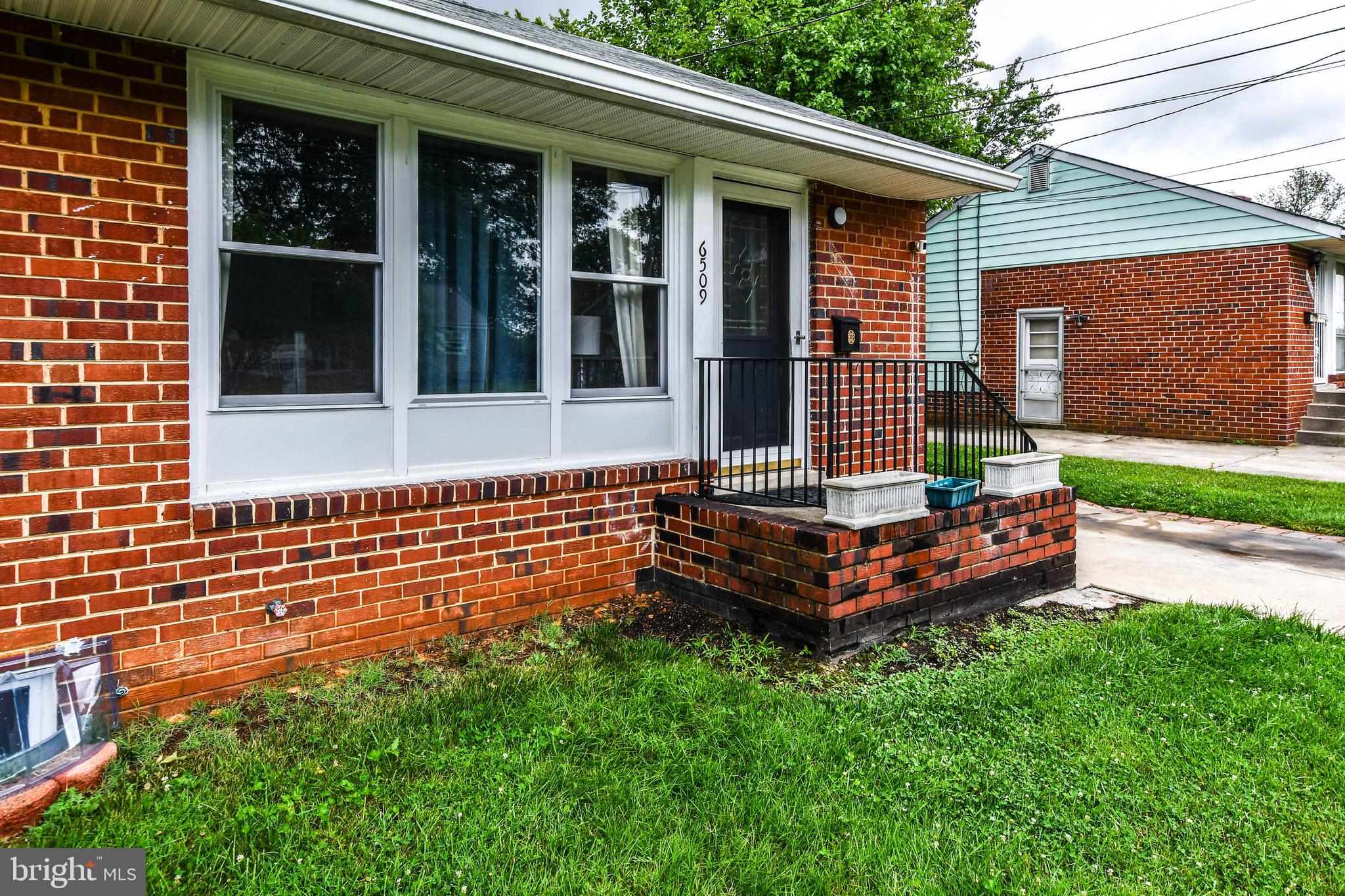 NEW CARROLLTON - Residential