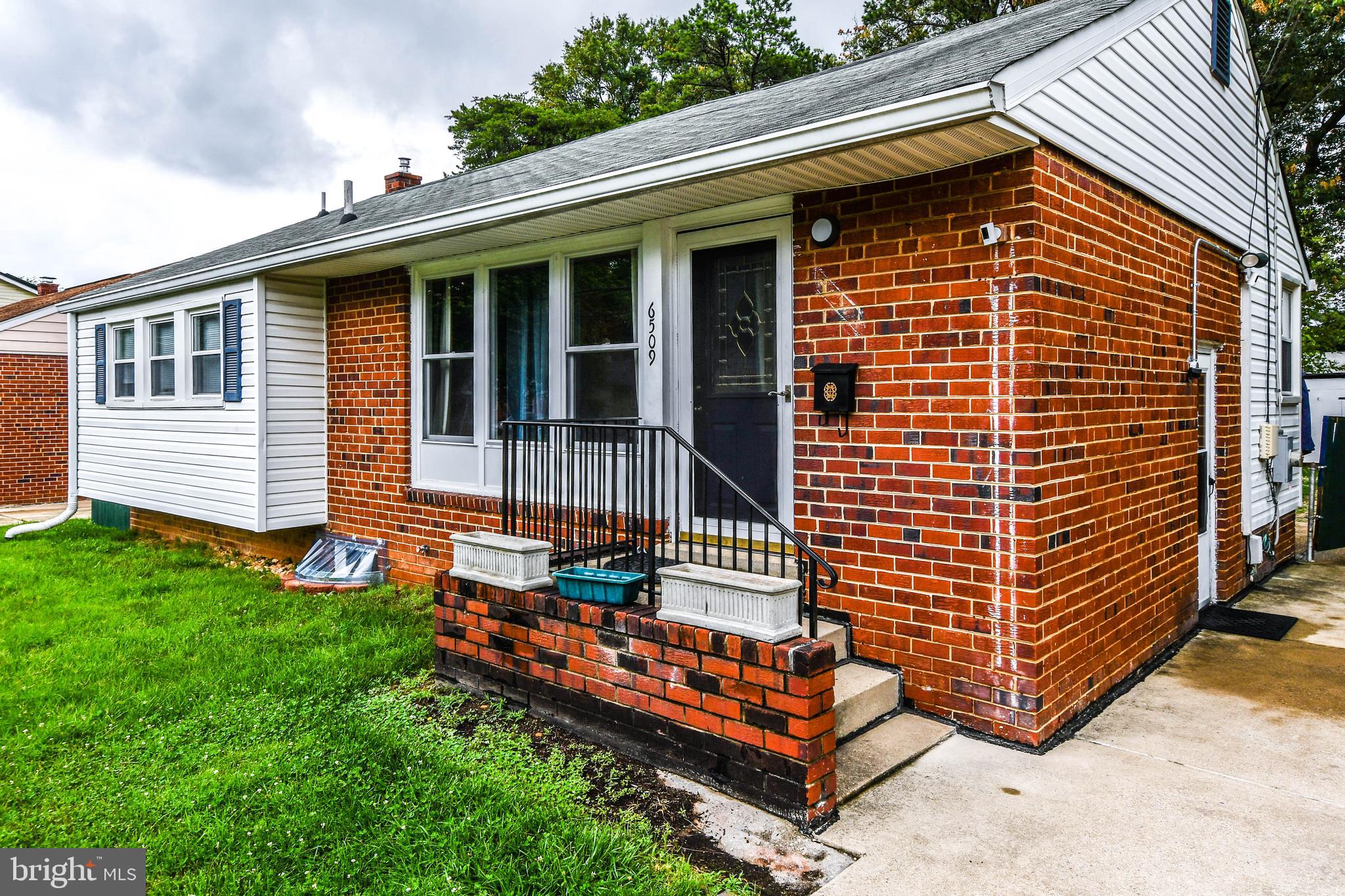 NEW CARROLLTON - Residential