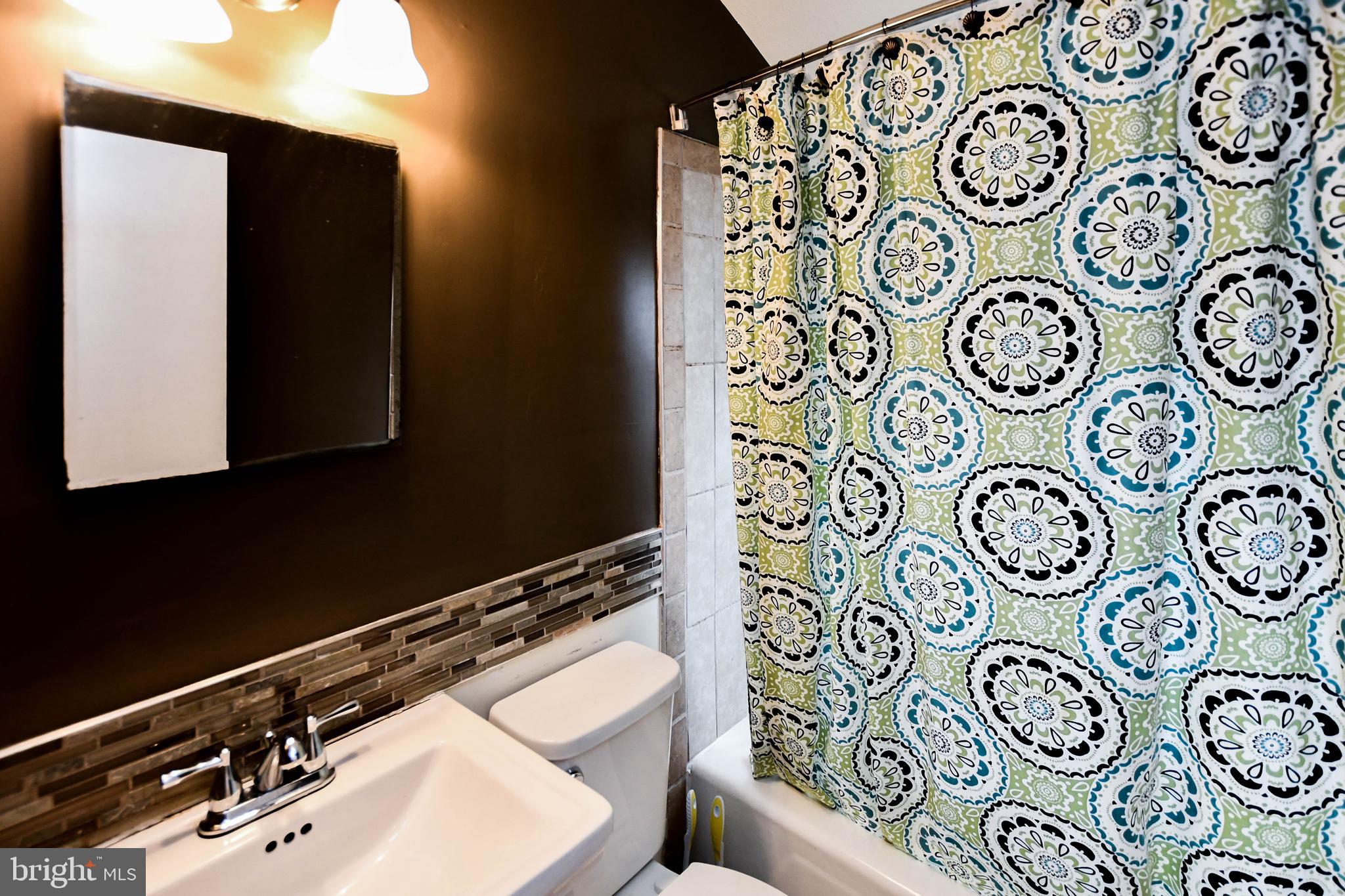 NEW CARROLLTON - Residential