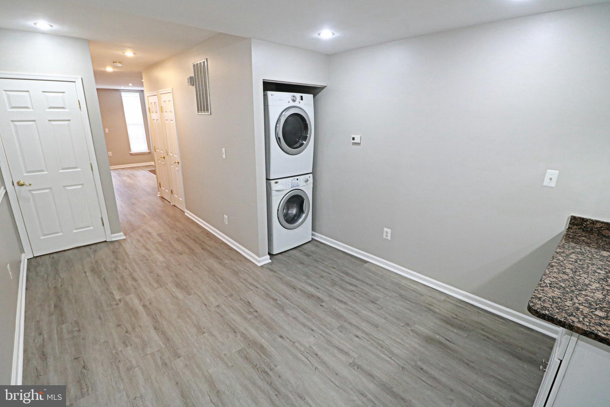 WASHINGTON VILLAGE - Residential