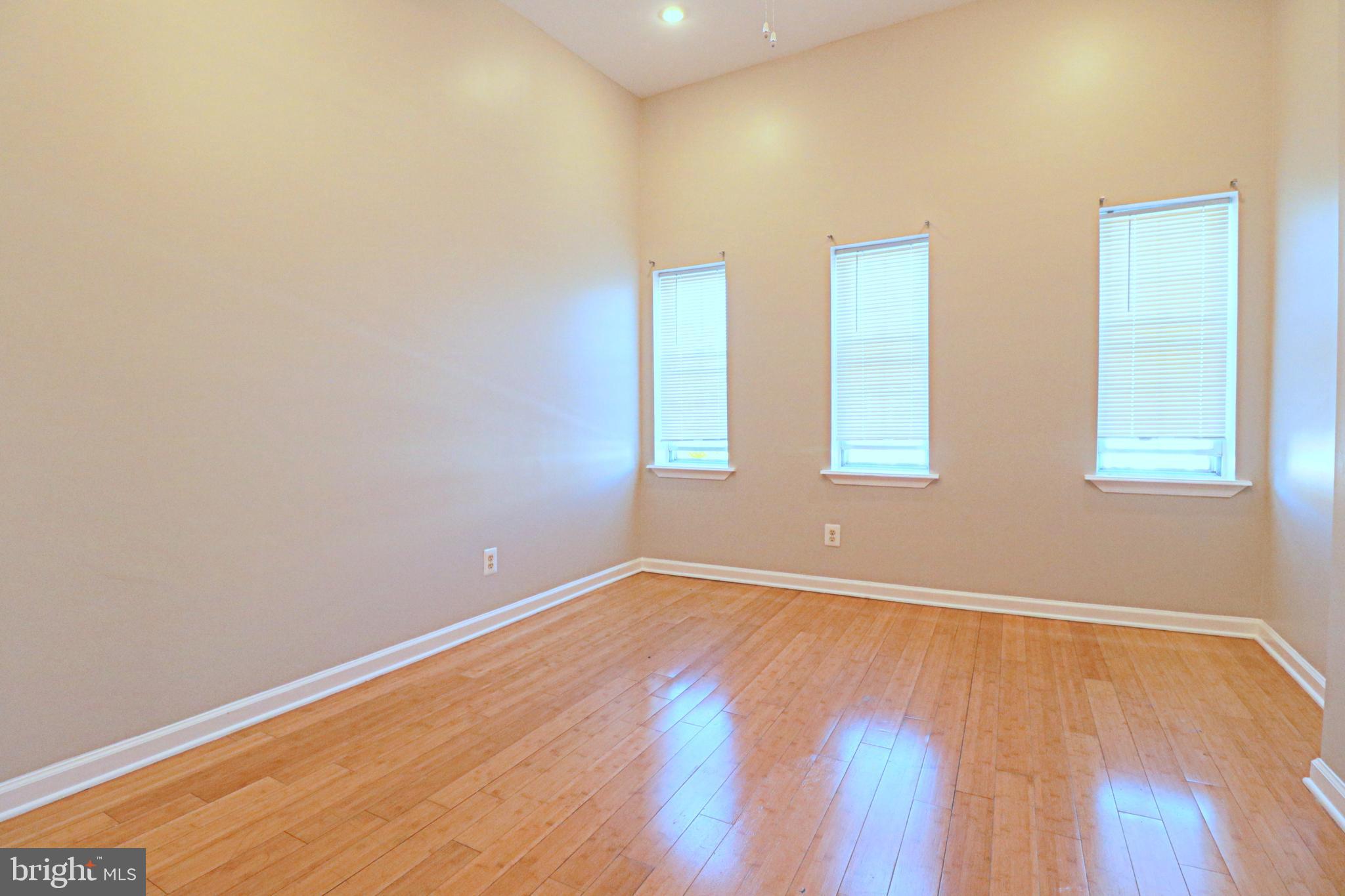 WASHINGTON VILLAGE - Residential