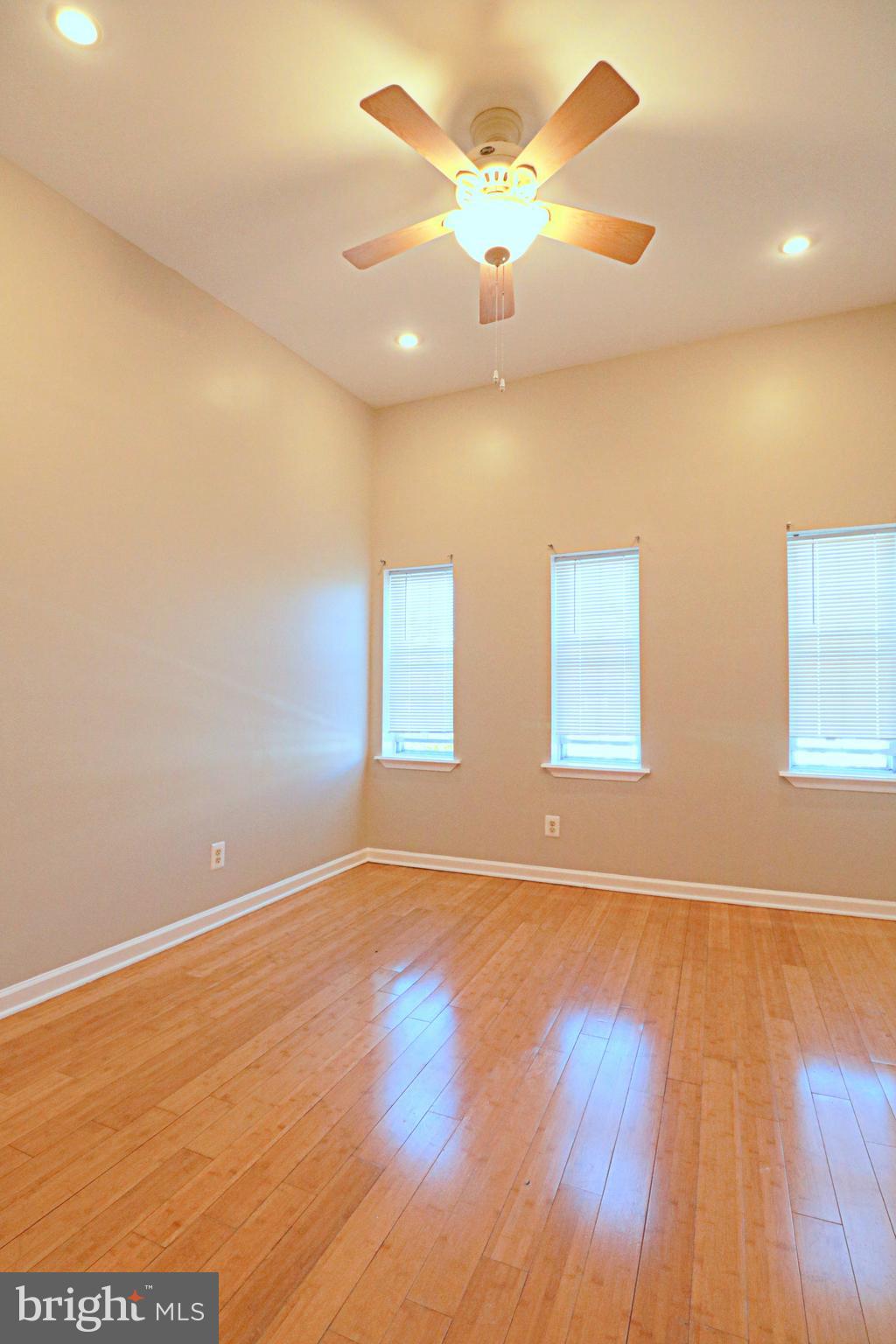 WASHINGTON VILLAGE - Residential