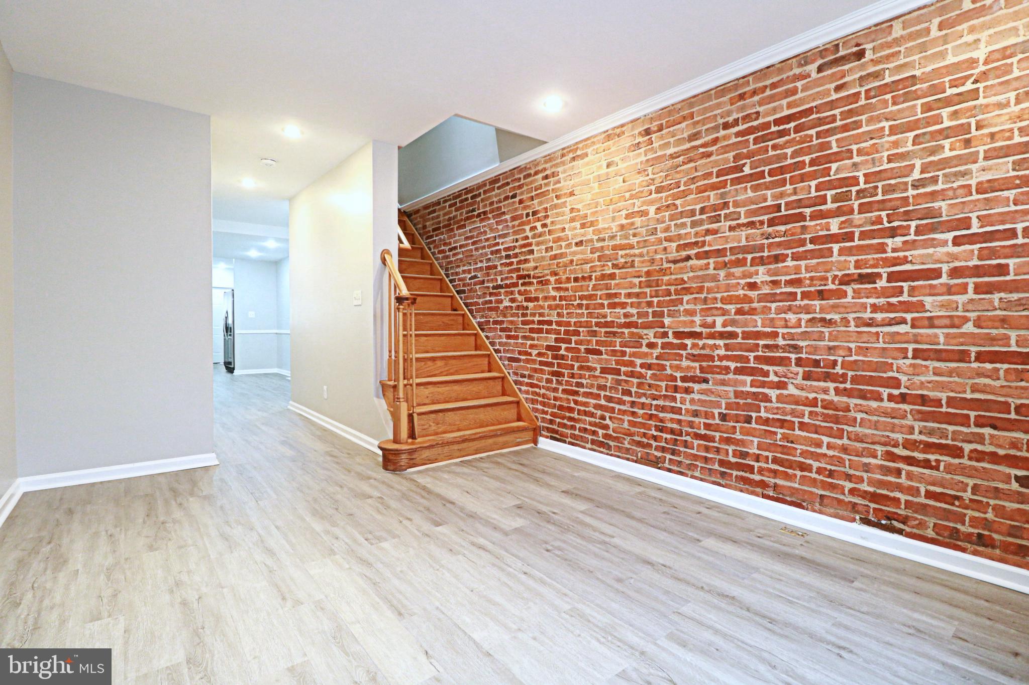 WASHINGTON VILLAGE - Residential