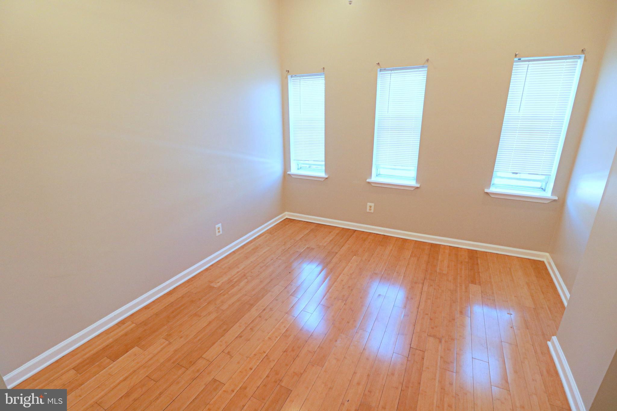 WASHINGTON VILLAGE - Residential