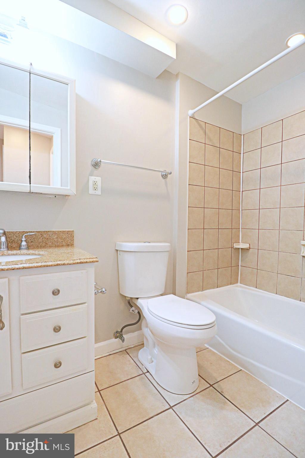 WASHINGTON VILLAGE - Residential