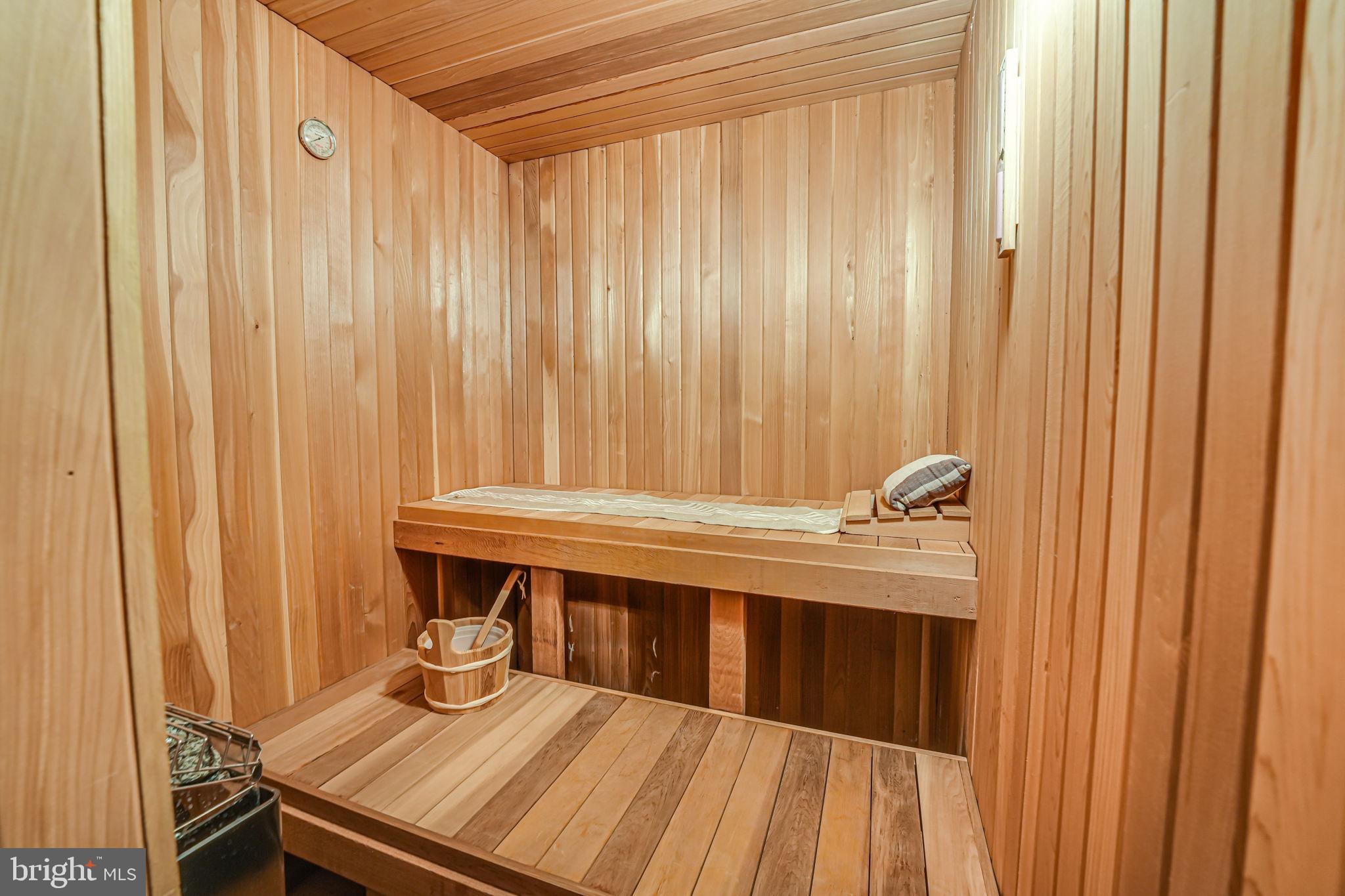 RAVENWOOD - Residential