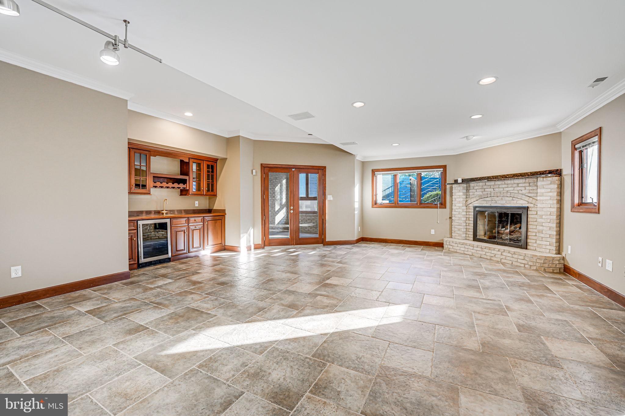 RAVENWOOD - Residential