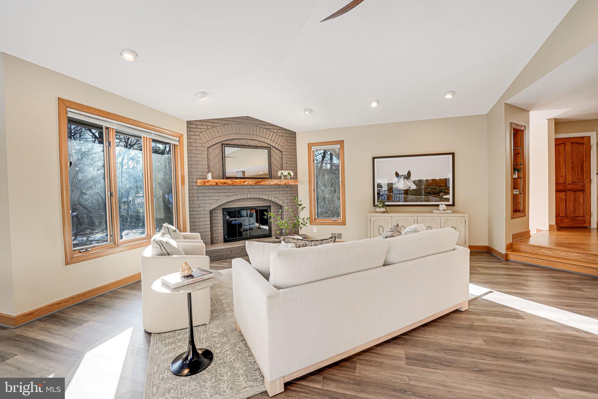 RAVENWOOD - Residential